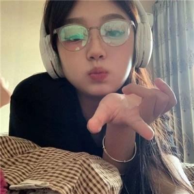 32颗药丸：我姐姐的自杀